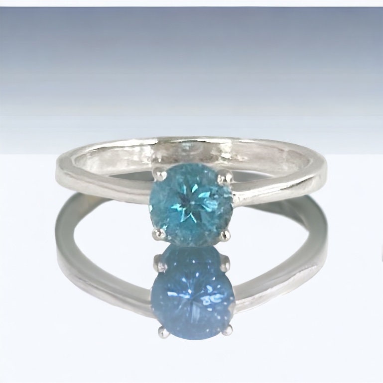 Natural Blue Topaz Sleek Ring - US 7.5 - Blue Topaz Ring - November Birthstone - Gemstone Ring - Engagement Ring - Sterling Silver Ring
