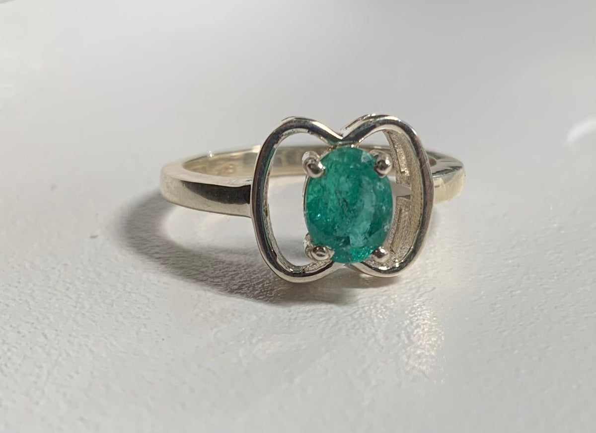 Natural Emerald Ring - US 7.75 - Genuine Emerald Ring - Oval Emerald Ring - May Birthstone - Christmas Gift - Solid 925 Sterling Silver Ring