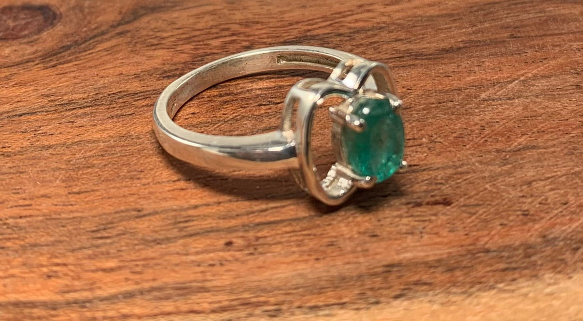Natural Emerald Ring - US 7.75 - Genuine Emerald Ring - Oval Emerald Ring - May Birthstone - Christmas Gift - Solid 925 Sterling Silver Ring