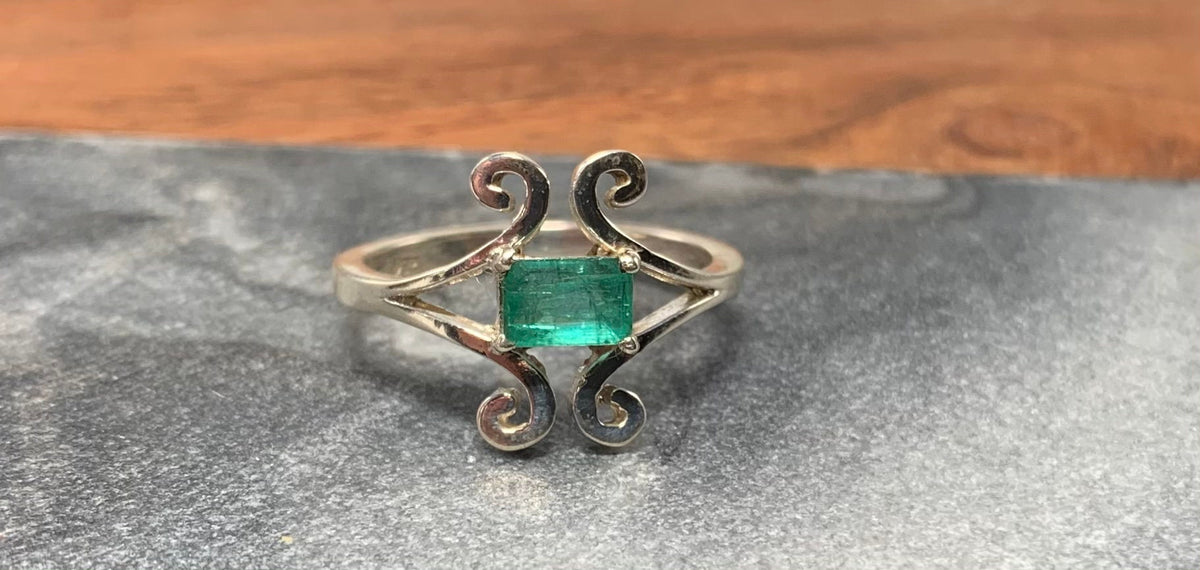Natural Emerald Ring - US 7.25 - Genuine Emerald Ring - Rectangle Emerald Ring - May Birthstone - Christmas Gift - 925 Sterling Silver Ring