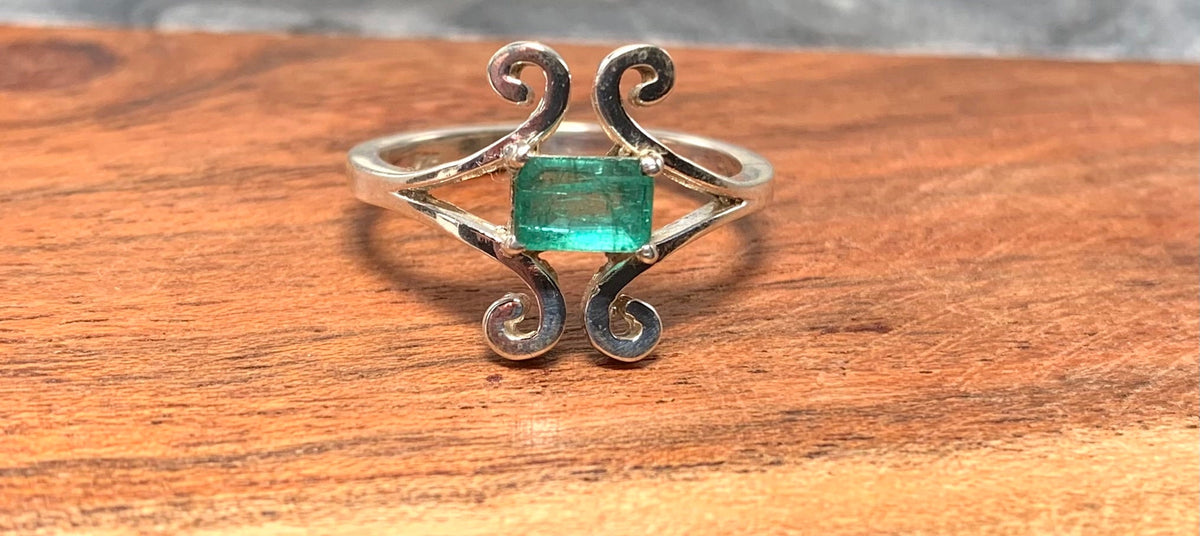 Natural Emerald Ring - US 7.25 - Genuine Emerald Ring - Rectangle Emerald Ring - May Birthstone - Christmas Gift - 925 Sterling Silver Ring