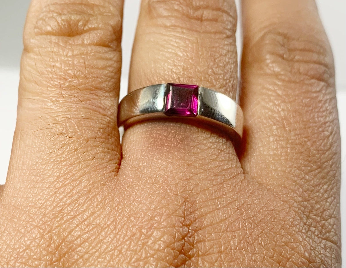 Natural Rhodolite Garnet Ring - US 7.5 - Genuine Garnet Floral Ring - January Birthstone - Christmas Gift - Solid 925 Sterling Silver Ring