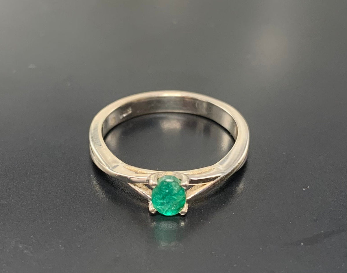 Natural Emerald Dainty Ring - US 7.0 - Genuine Emerald Ring - Dainty Ring - May Birthstone - Christmas Gift - Solid 925 Sterling Silver Ring