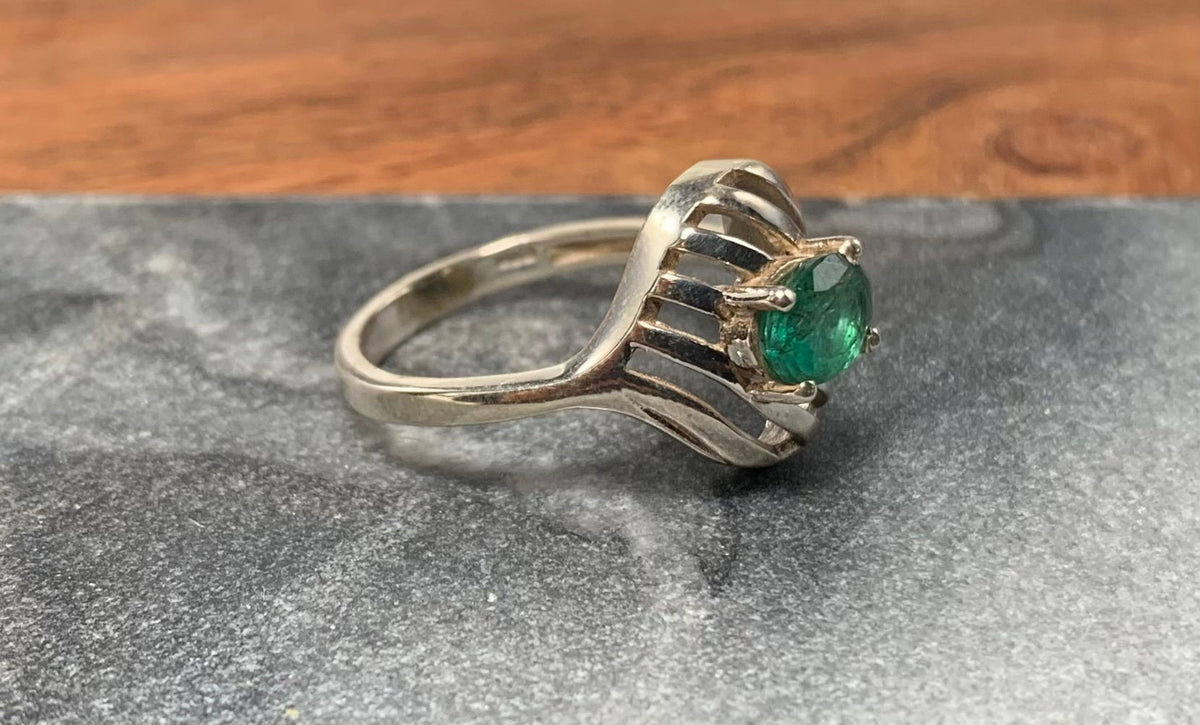 Natural Emerald Ring - US 7.0 - Genuine Emerald Ring - Oval Emerald Ring - May Birthstone - Christmas Gift - Solid 925 Sterling Silver Ring