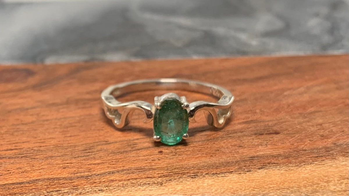 Natural Emerald Dainty Ring - US 9.0 - Genuine Emerald Ring - Dainty Ring - May Birthstone - Christmas Gift - Solid 925 Sterling Silver Ring