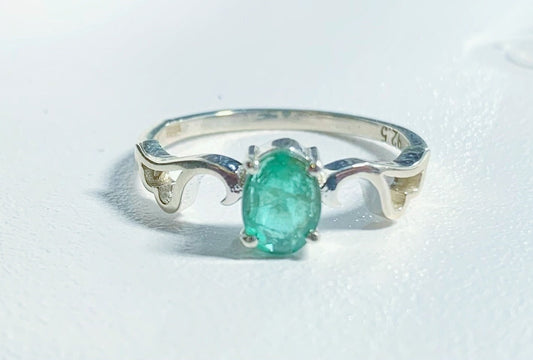 Natural Emerald Dainty Ring - US 9.0 - Genuine Emerald Ring - Dainty Ring - May Birthstone - Christmas Gift - Solid 925 Sterling Silver Ring
