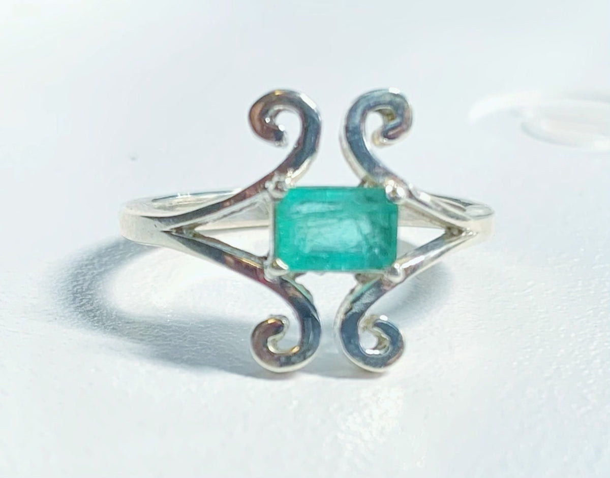 Natural Emerald Ring - US 7.25 - Genuine Emerald Ring - Rectangle Emerald Ring - May Birthstone - Christmas Gift - 925 Sterling Silver Ring