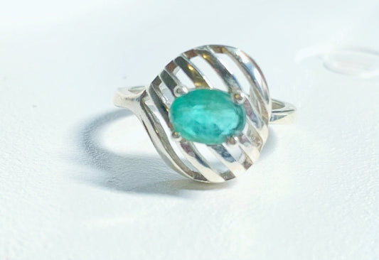 Natural Emerald Ring - US 7.0 - Genuine Emerald Ring - Oval Emerald Ring - May Birthstone - Christmas Gift - Solid 925 Sterling Silver Ring