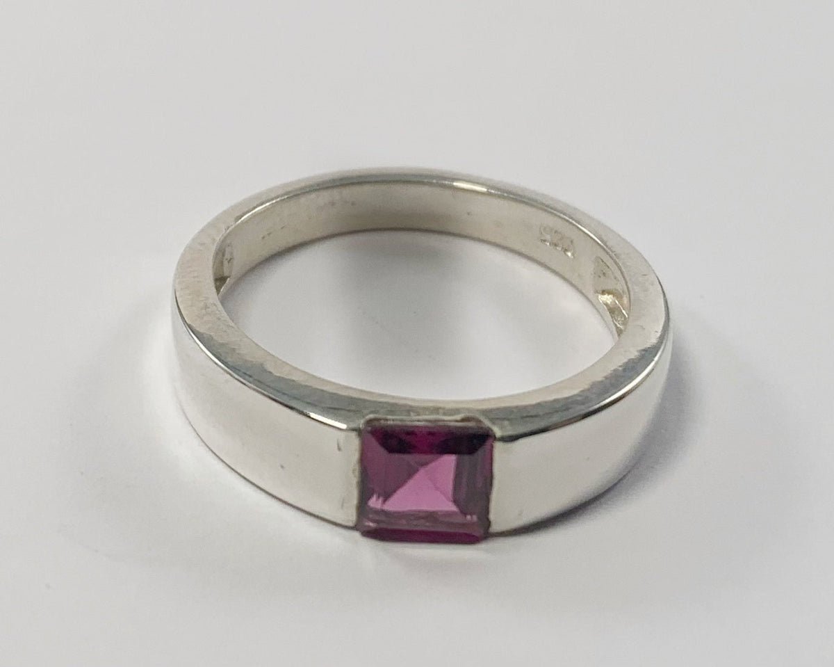 Natural Rhodolite Garnet Ring - US 7.5 - Genuine Garnet Floral Ring - January Birthstone - Christmas Gift - Solid 925 Sterling Silver Ring