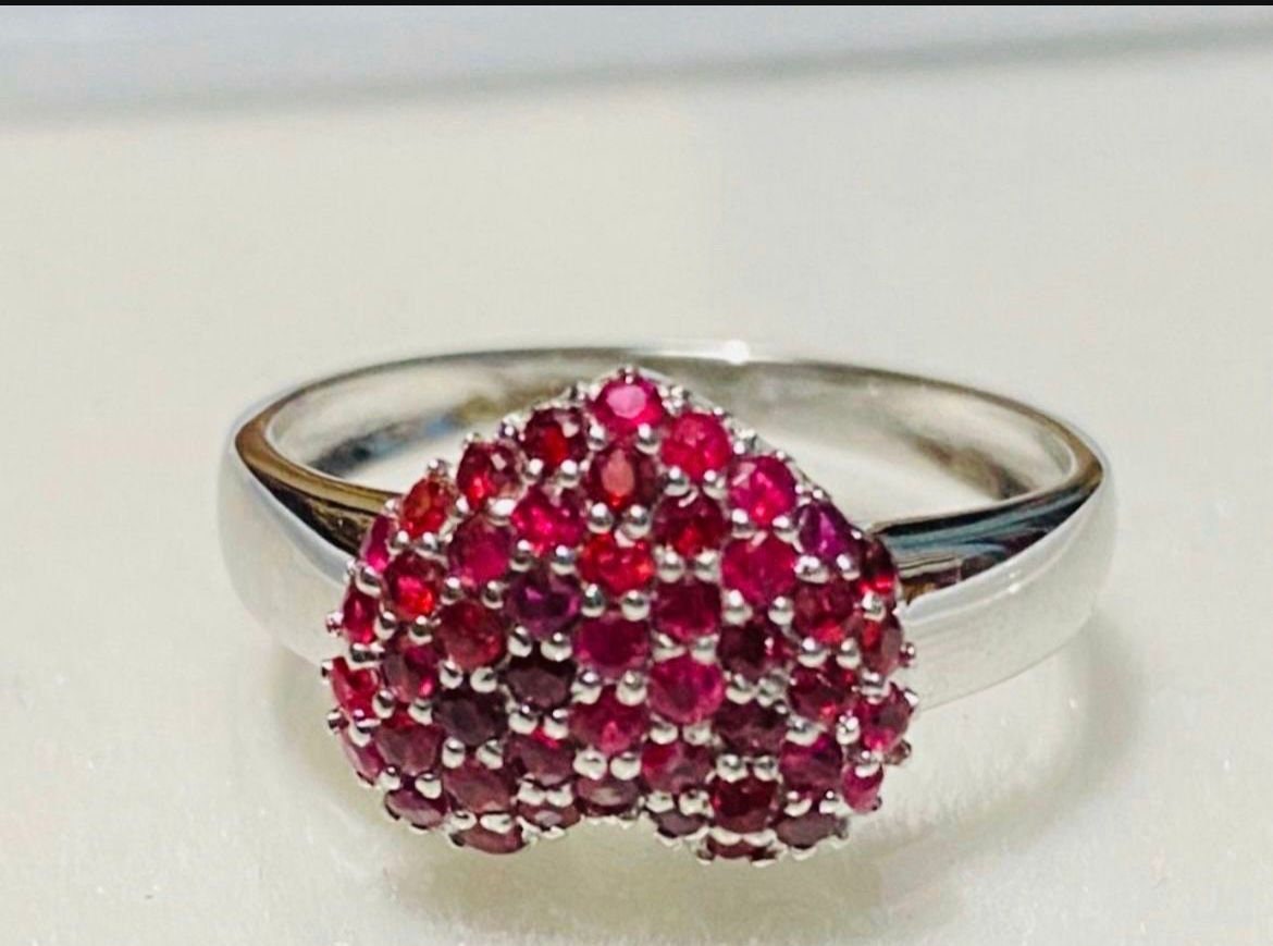 Solid 14 K Gold Burmese Ruby Ring - Gold Heart Shaped Ring - Burmese Ruby Ring - Size 9.0 Ring - Solid 14 K Gold Ring - Ruby Heart Ring