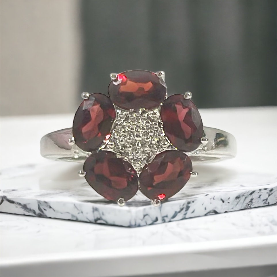 Stunning Natural Red Garnet Ring - Stunning Floral Ring - Pretty Garnet Ring - Size 7.5 Ring - Floral Silver Ring - Solid Silver Ring