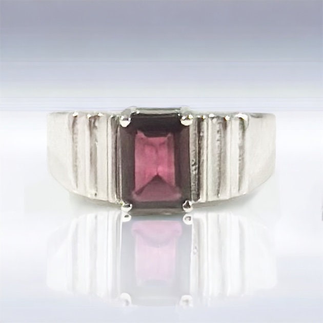 Stunning Natural Red Garnet Ring - Stunning Unisex Ring - Red Garnet Ring - Size 7.25 Ring - Red Silver Ring - Solid Sterling Silver Ring