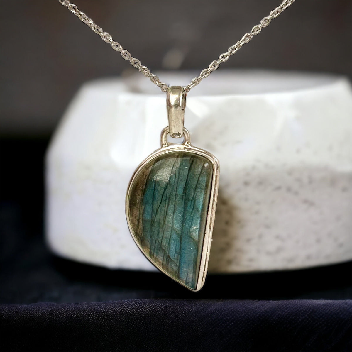 Natural Labradorite Pendant - Stunning Unisex Pendant - Moon shaped Pendant - Gift for Him - Gift for Her - Solid 925 Sterling Silver