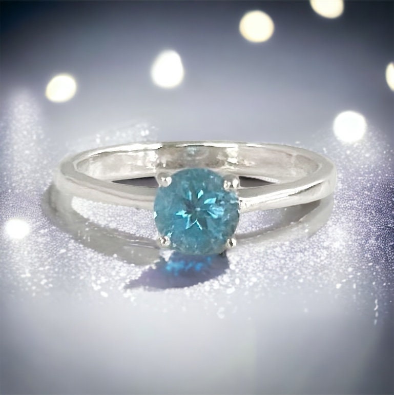 Natural Blue Topaz Sleek Ring - US 7.5 - Blue Topaz Ring - November Birthstone - Gemstone Ring - Engagement Ring - Sterling Silver Ring