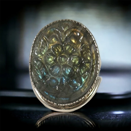Carved Labradorite Ring - Floral Labradorite Ring -  Carved Gemstone Ring - Flashy Blue Gemstone Ring - US 7.75 Ring - Solid 925 Silver Ring