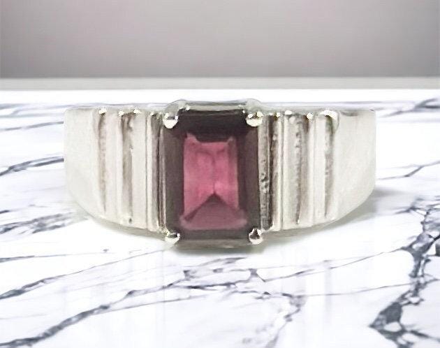Stunning Natural Red Garnet Ring - Stunning Unisex Ring - Red Garnet Ring - Size 7.25 Ring - Red Silver Ring - Solid Sterling Silver Ring
